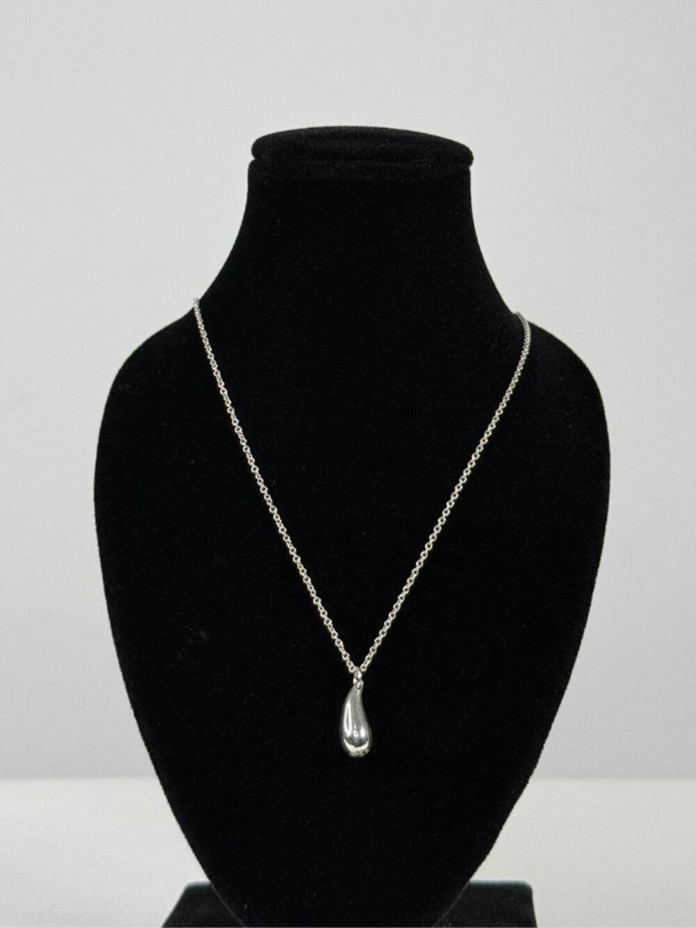 Tiffany & Co. Elsa Peretti Teardrop Sterling Silver Necklace & COA